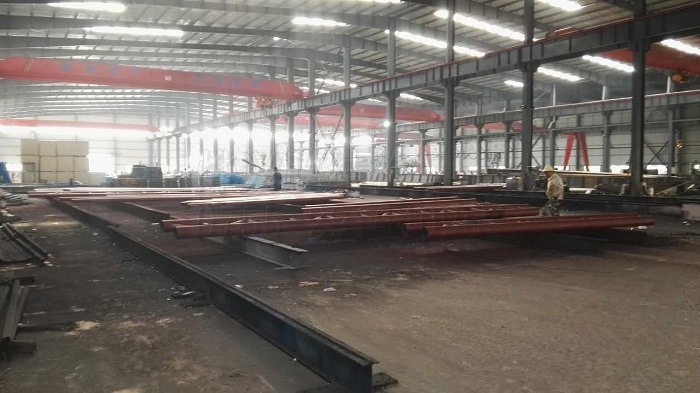 繼海馬之后，化州商業街景觀膜結構防腐工程全面啟動